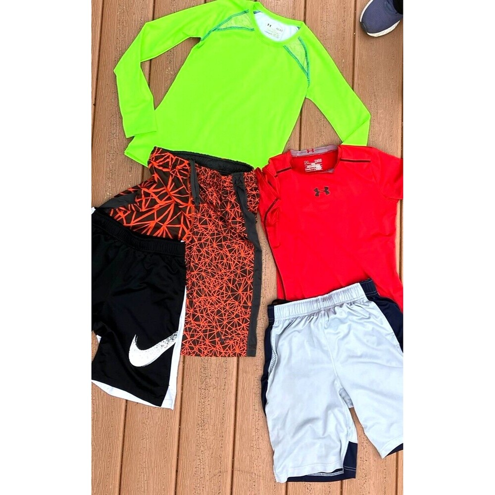 NIKE/UNDER ARMOUR  Dri Fit Boys Large (Lot Of 5) T Shirts and Shorts All Large